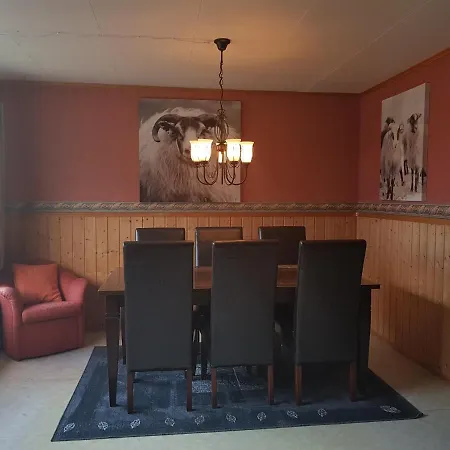 Farm stay Arctic Farmhouse Stall Holtaas *