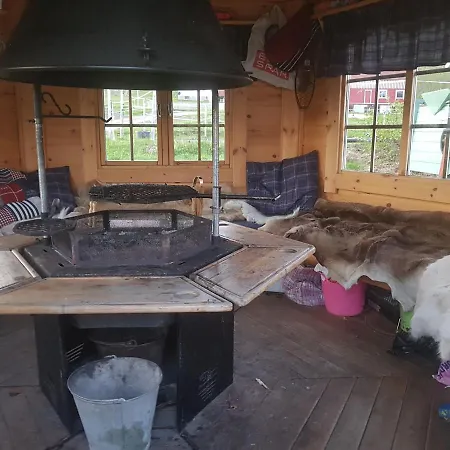 Arctic Farmhouse Stall Holtaas Farm stay *